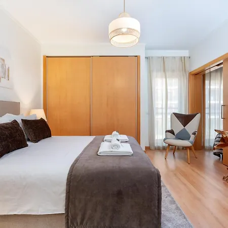 Privilege Marie With Rooftop Pool, Village Marina -