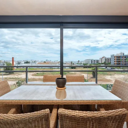 アパート Privilege Marie With Rooftop Pool, Village Marina -